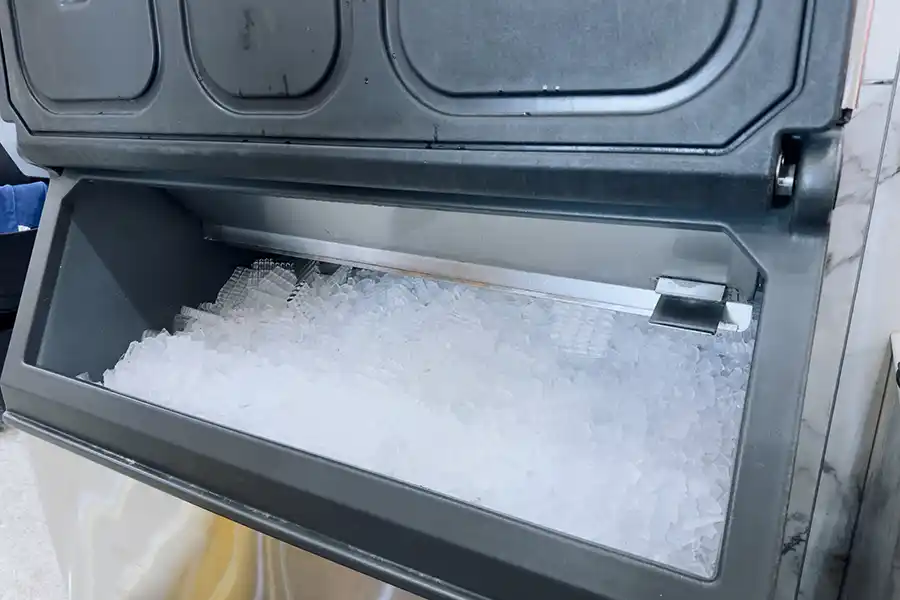 How Routine Cleaning Reduces Ice Machine Malfunctions Houston, TX